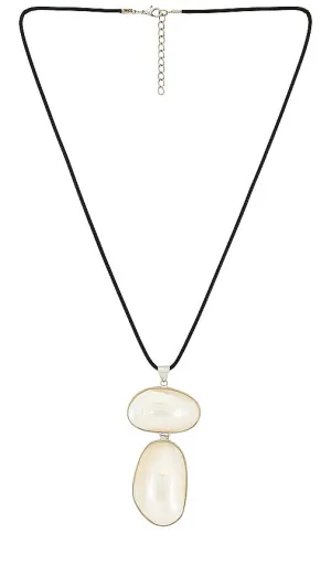 Amber Sceats Pendant Necklace in Ivory