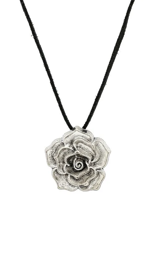 Amber Sceats Rosette Necklace in Metallic Silver