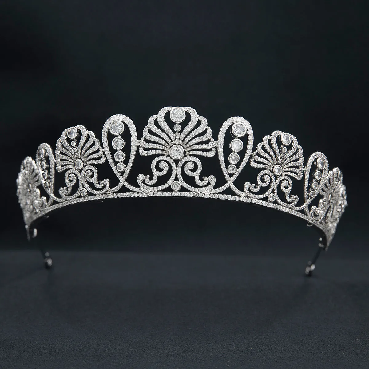 Cubic Zirconia Flower Tiara for Wedding,Pearls Crystal Tiaras Diadem for Bridal CH10377