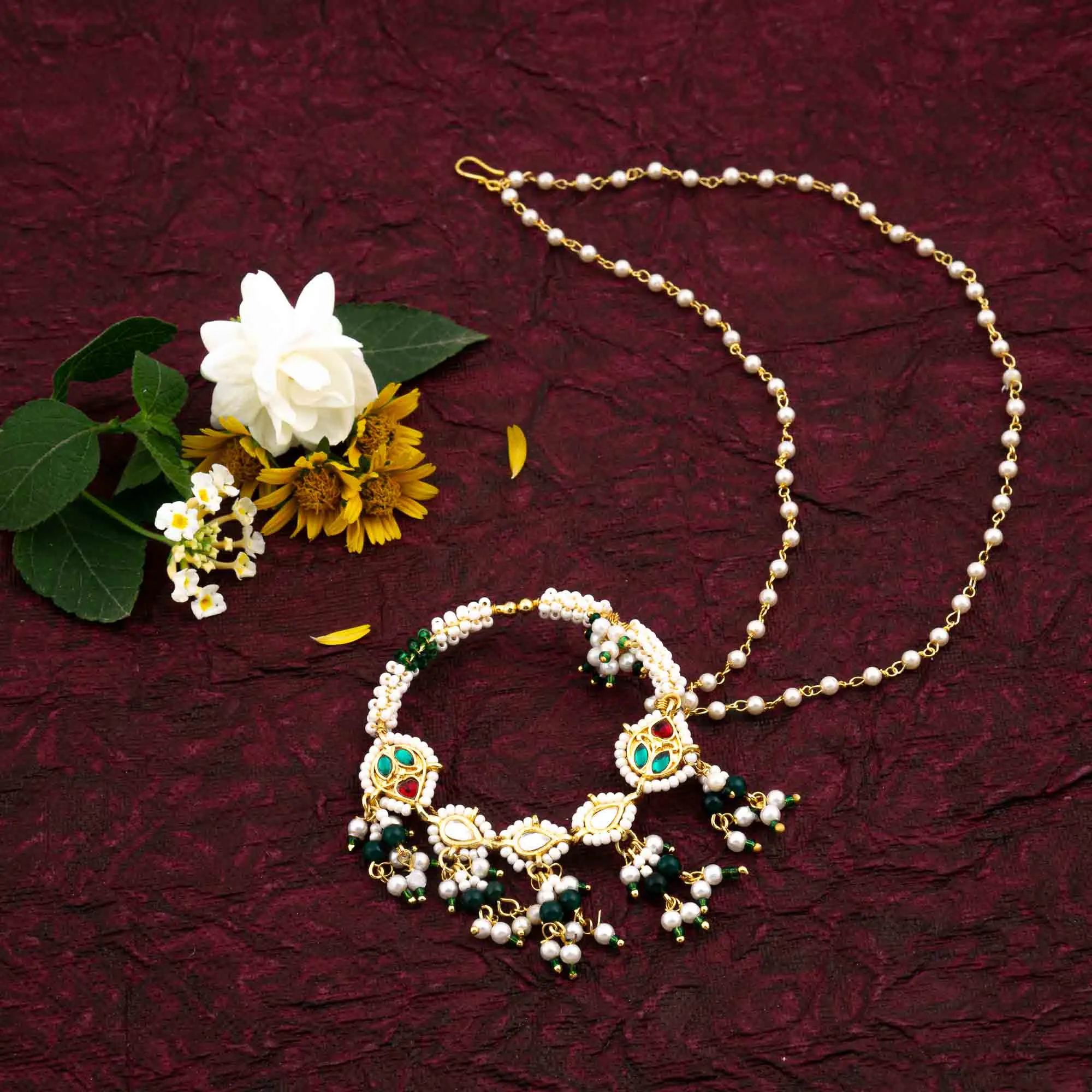 Delicate Chain Nath: Subtle Sparkle