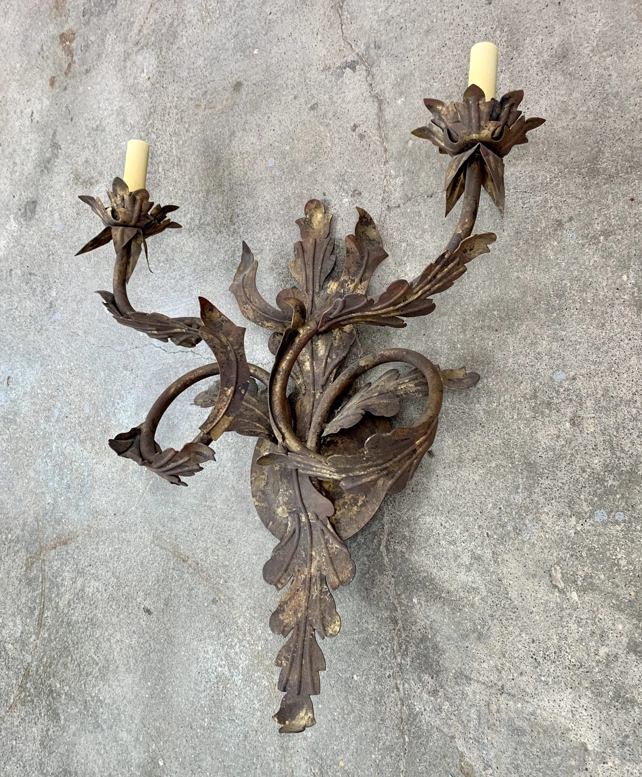 Designs by Bree Inc. Wall Sconce, Ornate, Bronzed, 2 Candle Light