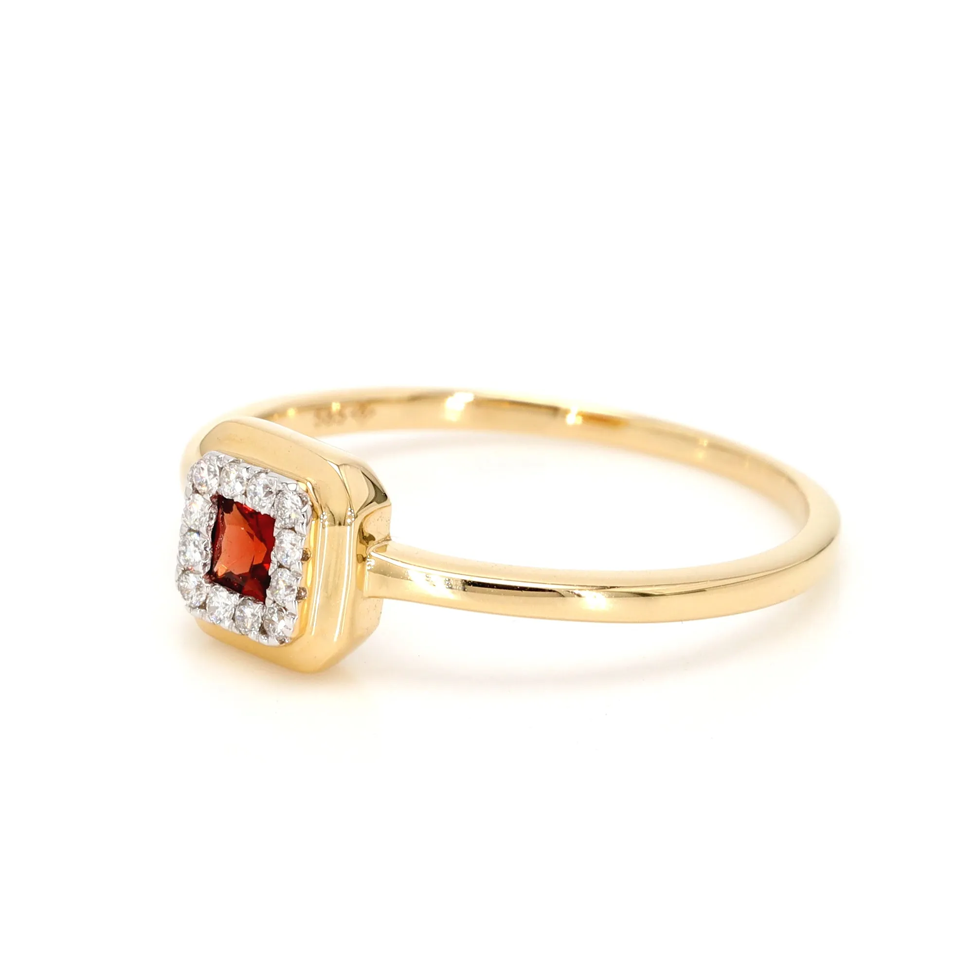 Garnet and Diamond Ring