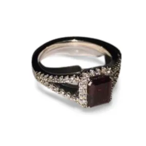 Gorgeous Estate 14K White Gold Filigree Diamond Garnet Ring