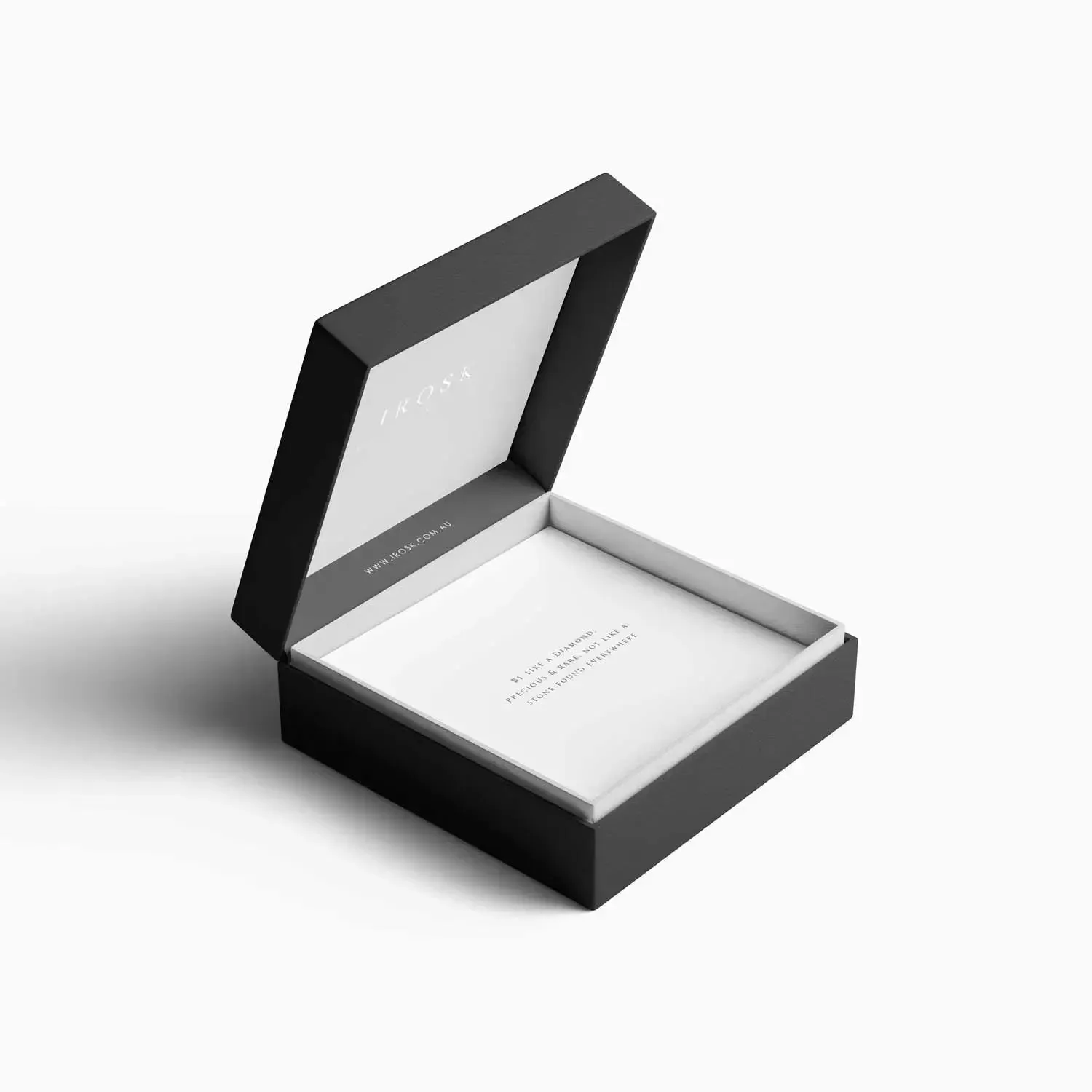 Irosk Trillion cut Necklace in Sterling Silver -  Garnet