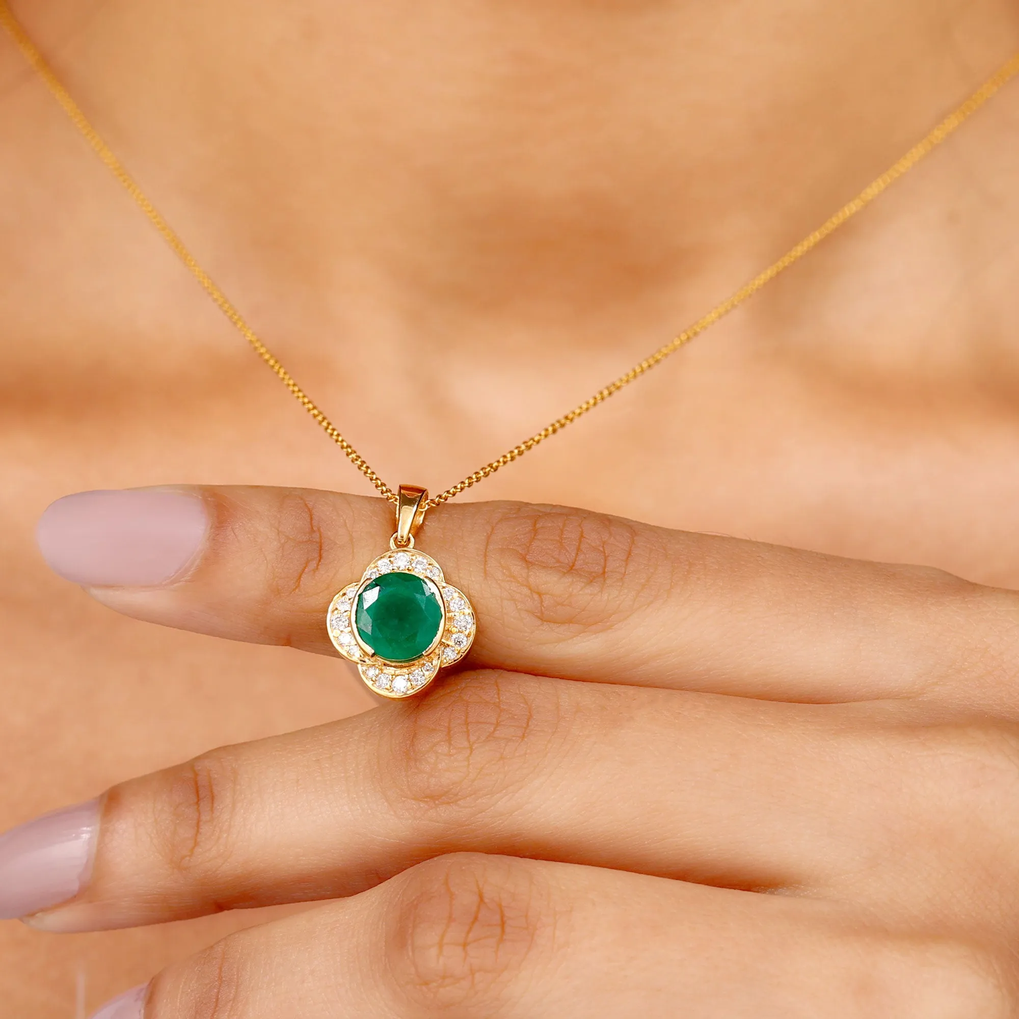 Lab Grown Emerald Flower Inspired Pendant Necklace With Diamond