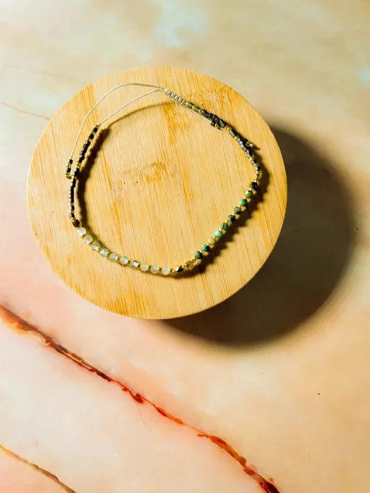 Lulu Miyuki Seed Bracelet