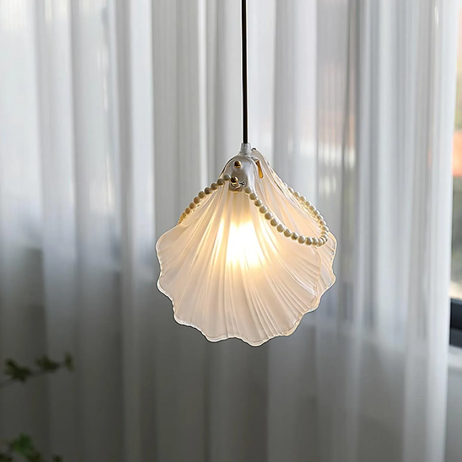 Pearl Shell Pendant Lamp 7.9″- 7.9″