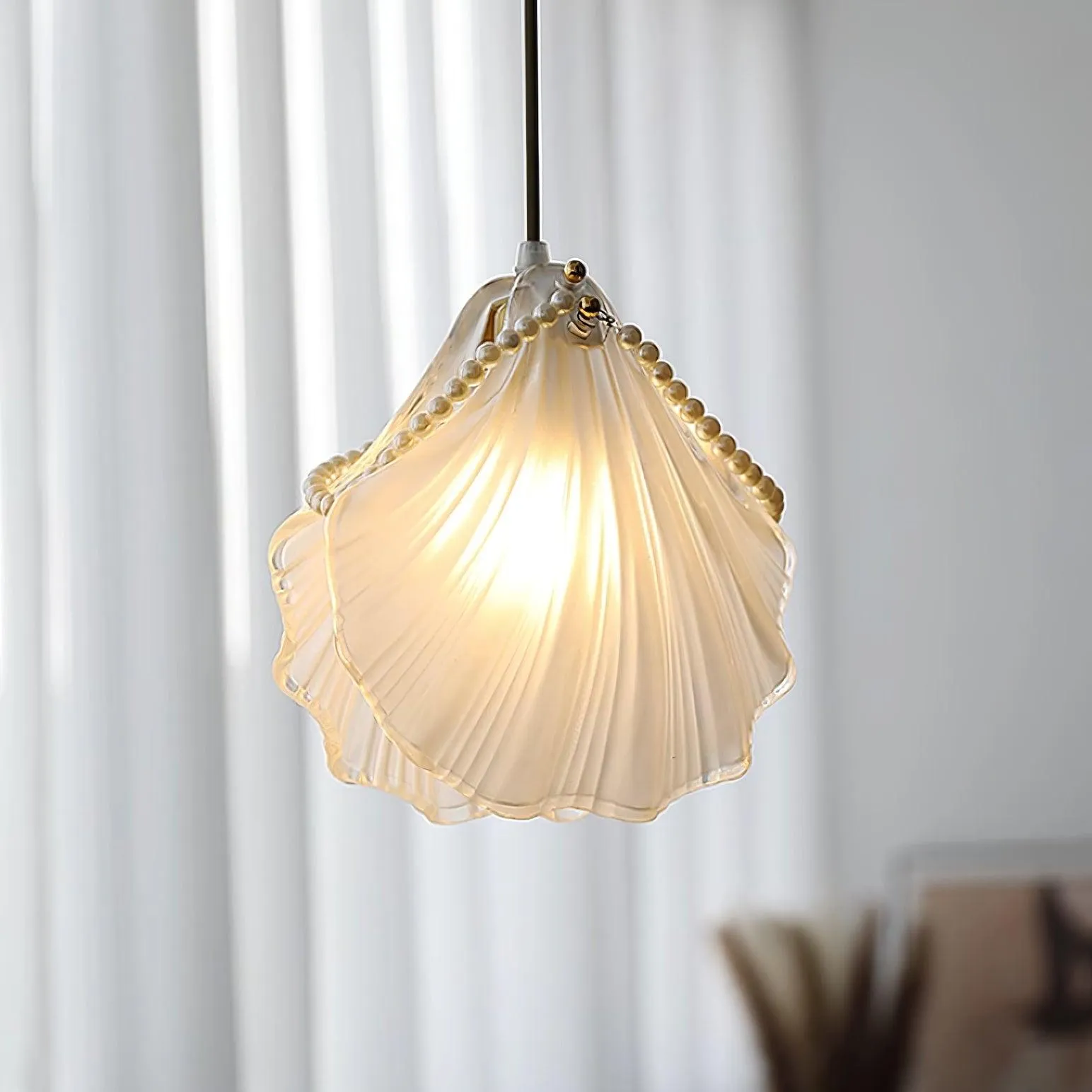 Pearl Shell Pendant Lamp 7.9″- 7.9″
