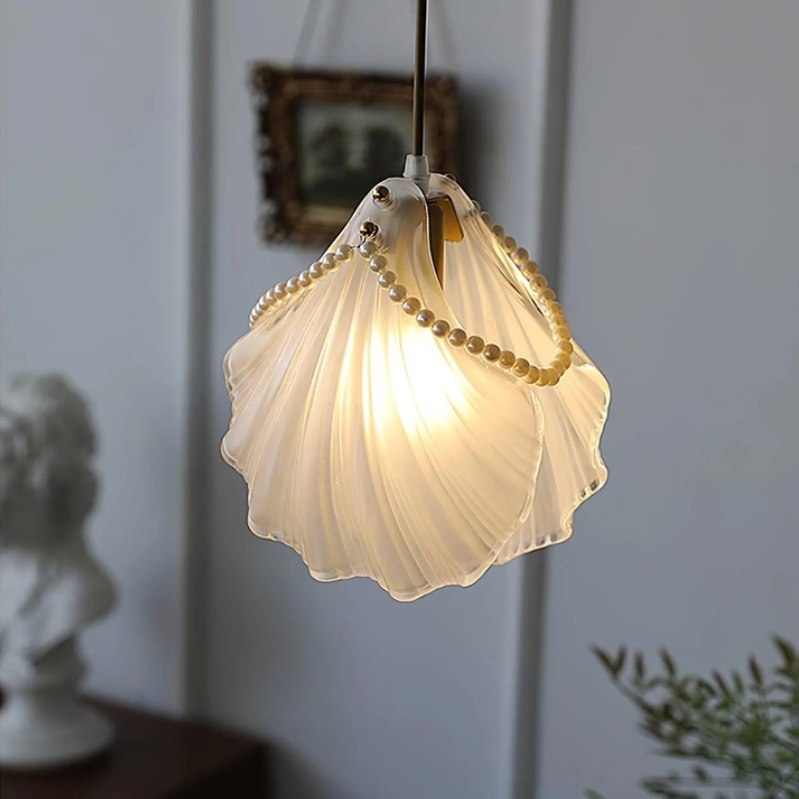 Pearl Shell Pendant Lamp 7.9″- 7.9″