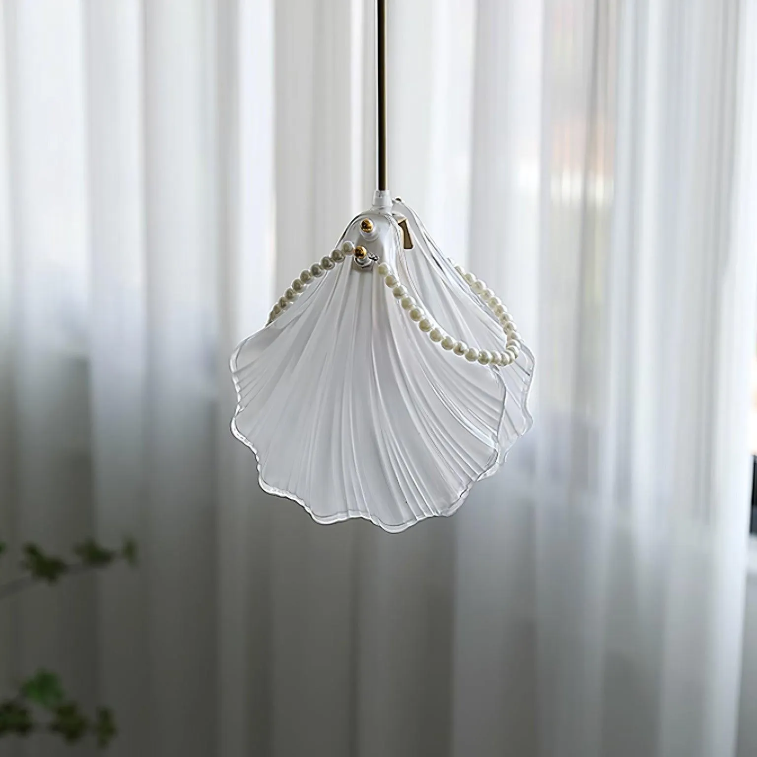 Pearl Shell Pendant Lamp 7.9″- 7.9″