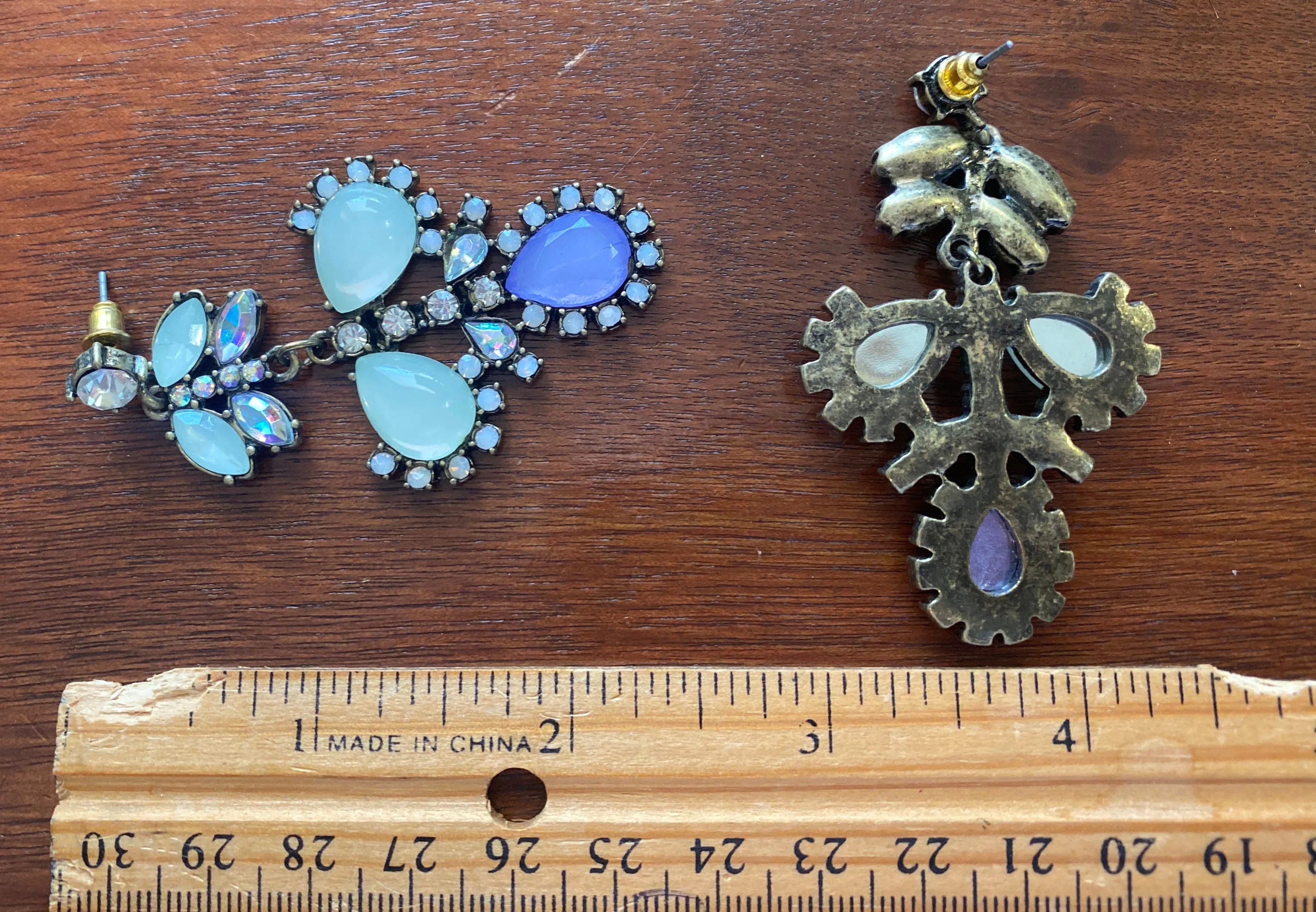 Vintage Style AB Aurora Borealis Faux Moonstone Lavender Dangly Earrings